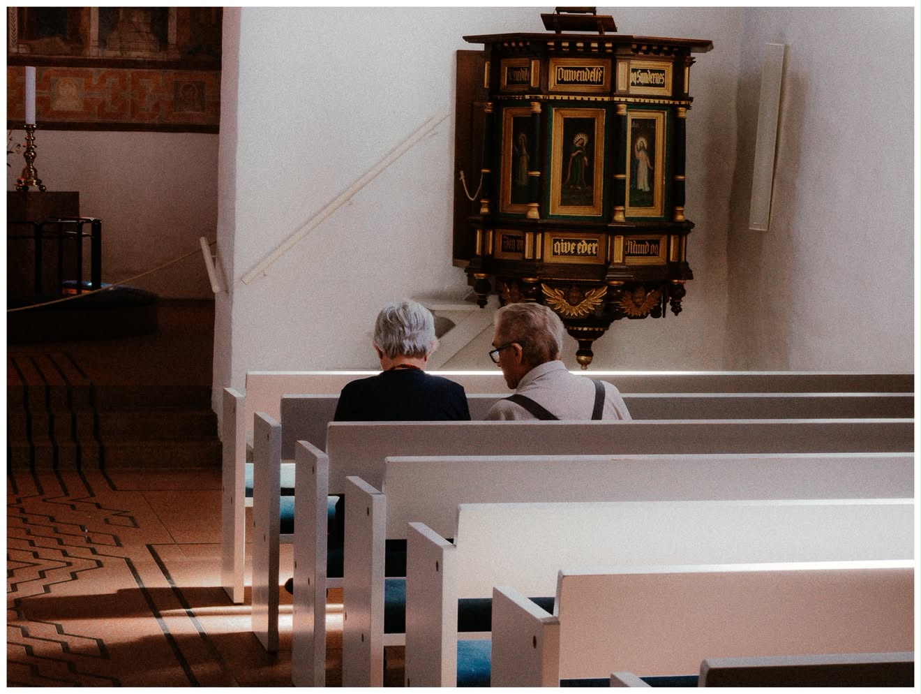 THE PEWS